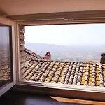 Oda ve Kahvaltı Pane E Vino